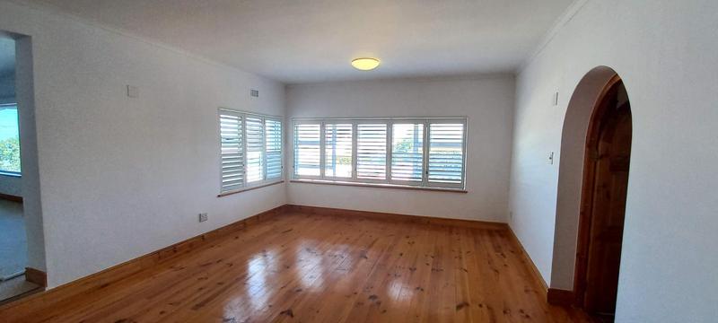 To Let 5 Bedroom Property for Rent in Briza Western Cape